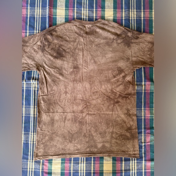 The Mountain Graphic Wolf/Tree Tee - Picture 7 of 9